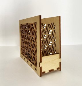 Geometrik Desenli Lazer Kesim Ahşap Peçete Tutucu